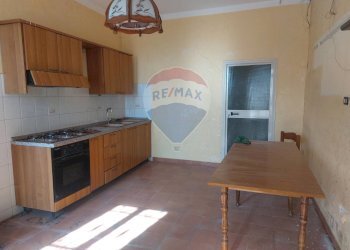 Cucina - Rustico Sant'Arcangelo Trimonte - foto 8