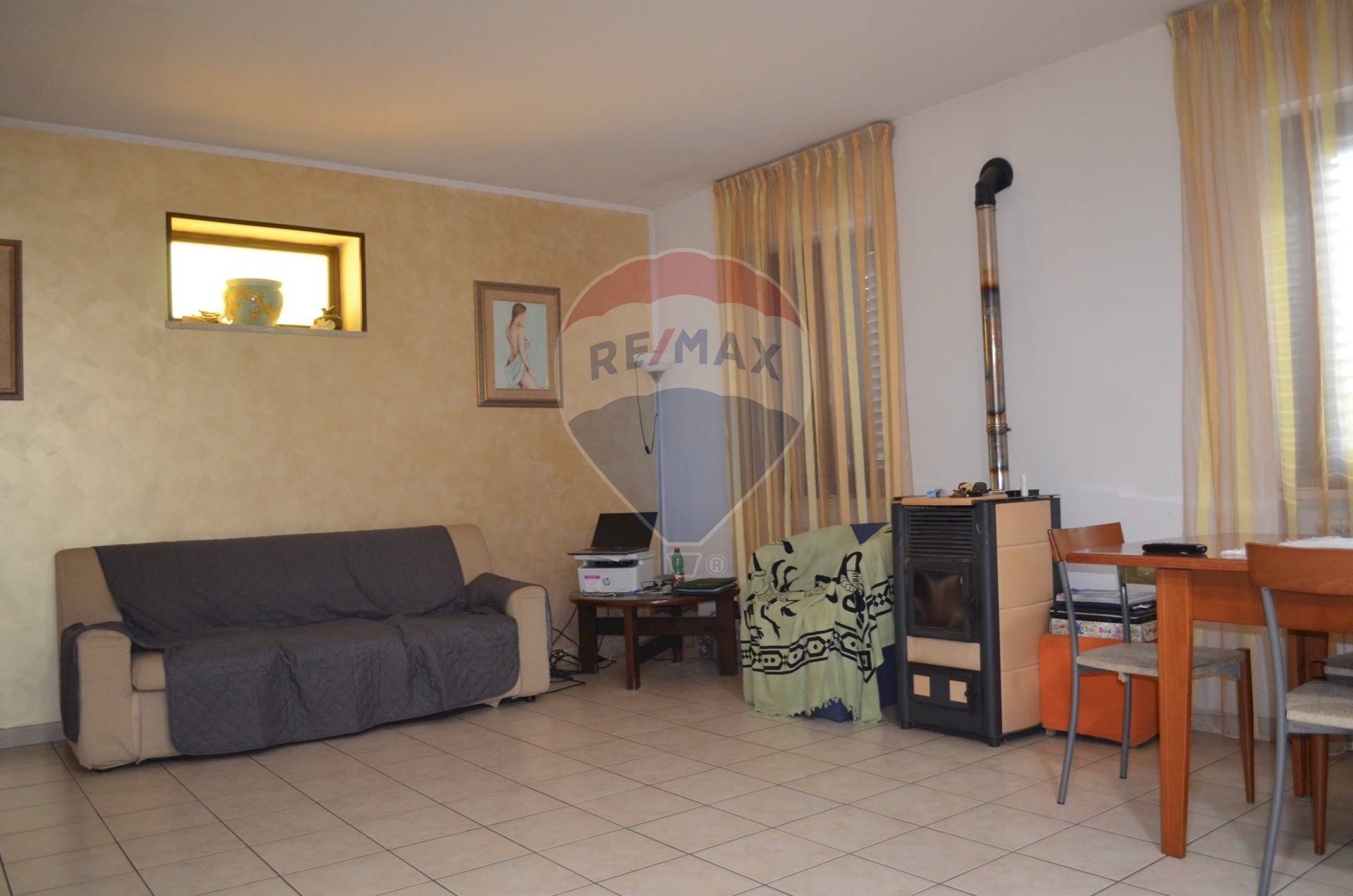 Sala da pranzo - Semi-detached house Fragneto Monforte - photo 1