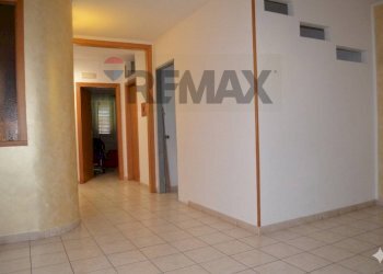 Hall / corridoio - Casa semi indipendente via Sant'Angelo
 
46, Fragneto Monforte - foto 5