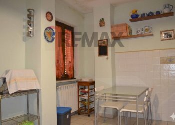 Sala da pranzo - Casa semi indipendente via Sant'Angelo
 
46, Fragneto Monforte - foto 7