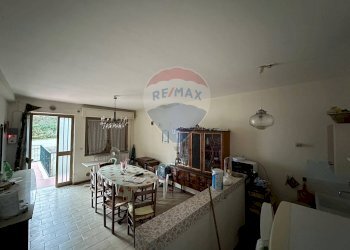 Sala da pranzo - Bilocale via Casalfesto
 
5, San Nazzaro - foto 6