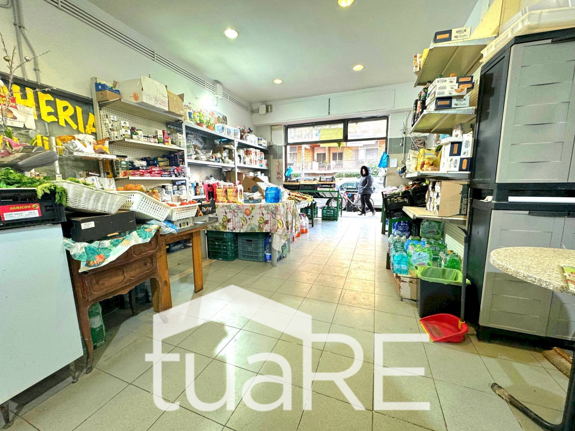 Foto 2 - Shop Via Nostra Signora Di Lourdes, Roma - photo 2