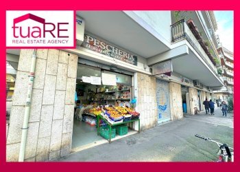 Foto 1 - Negozio Via Nostra Signora Di Lourdes, Roma - foto 1