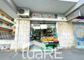 Foto 4 - Negozio Via Nostra Signora Di Lourdes, Roma - foto 4