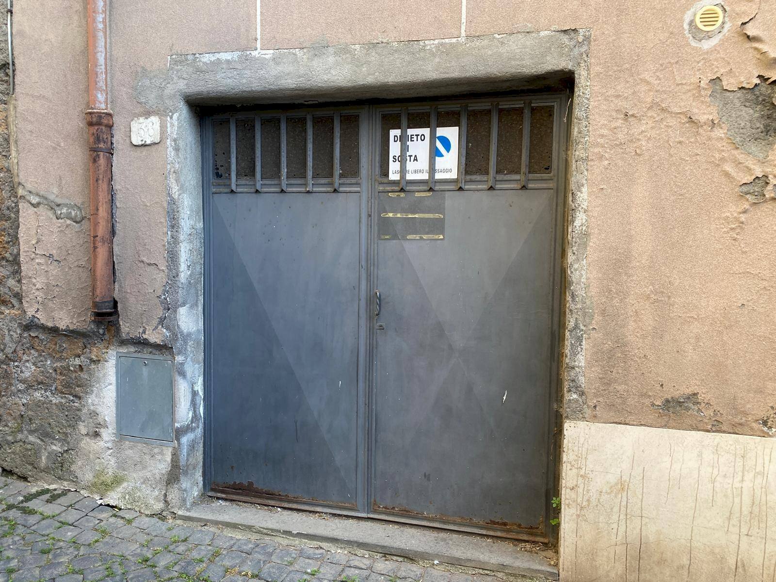 Foto 2 - Magazzino via fantozzini, Vetralla - foto 2