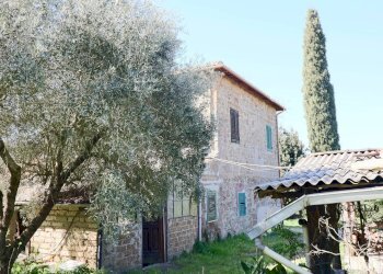 Foto 5 - Rustico Località caiolo
 
1, Capranica - foto 5