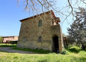 Foto 8 - Rustico Località caiolo
 
1, Capranica - foto 8