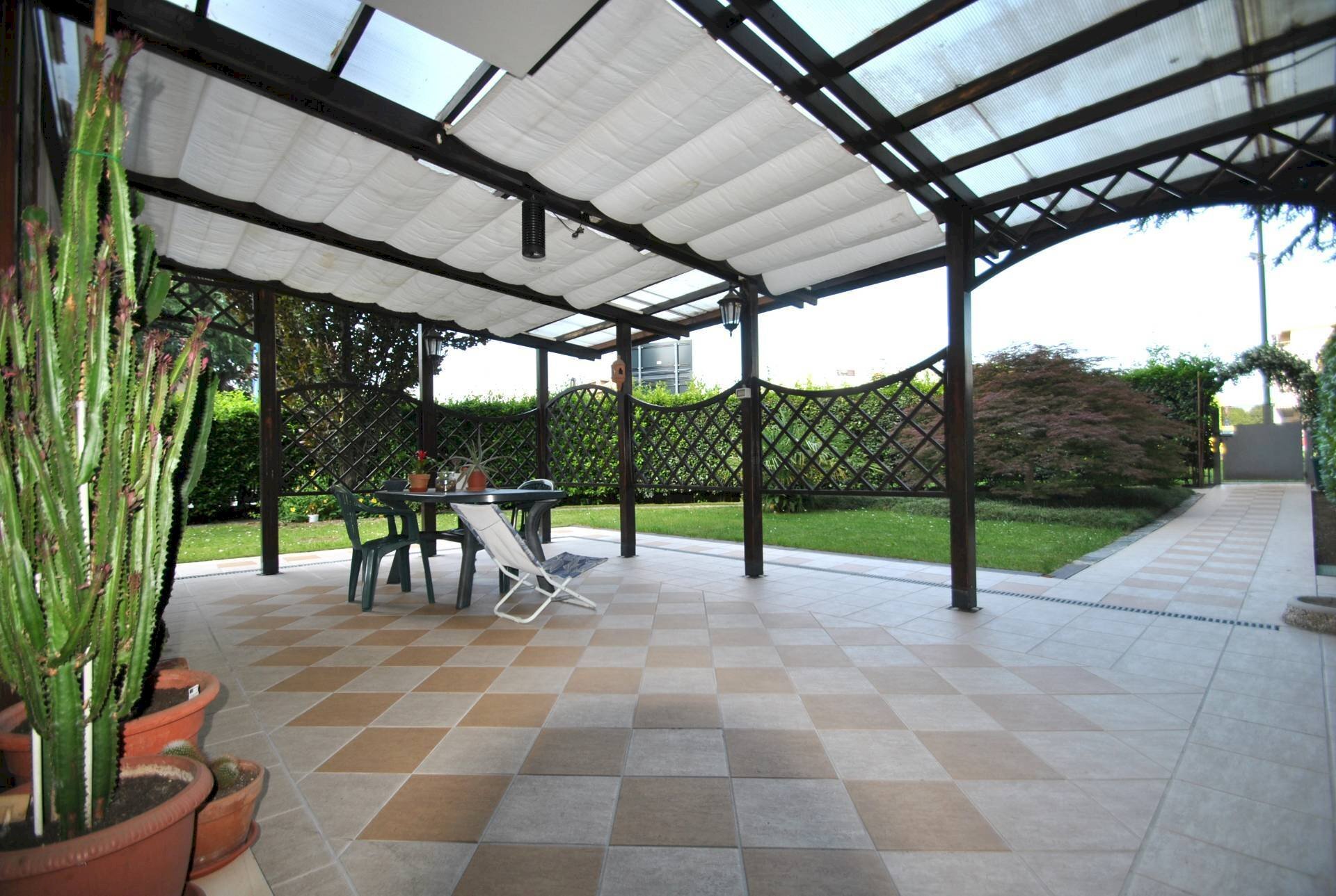 Foto 3 - Apartment Via Fermi
 
1, Vimercate - photo 3