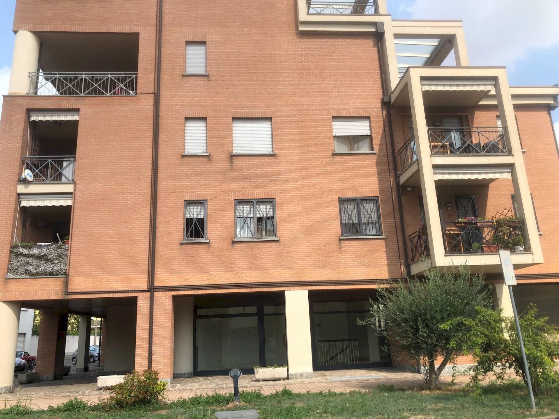 Foto 2 - Shop via Mazzini, Varedo - photo 2