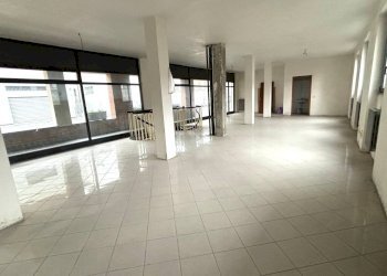 Foto 5 - Shop via Mazzini, Varedo - photo 5