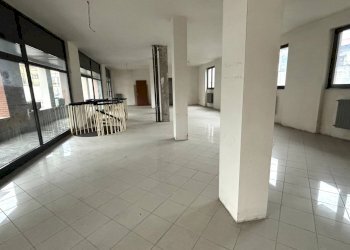 Foto 7 - Shop via Mazzini, Varedo - photo 7