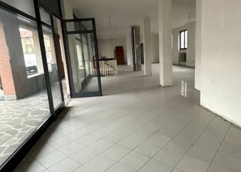 Foto 9 - Shop via Mazzini, Varedo - photo 9