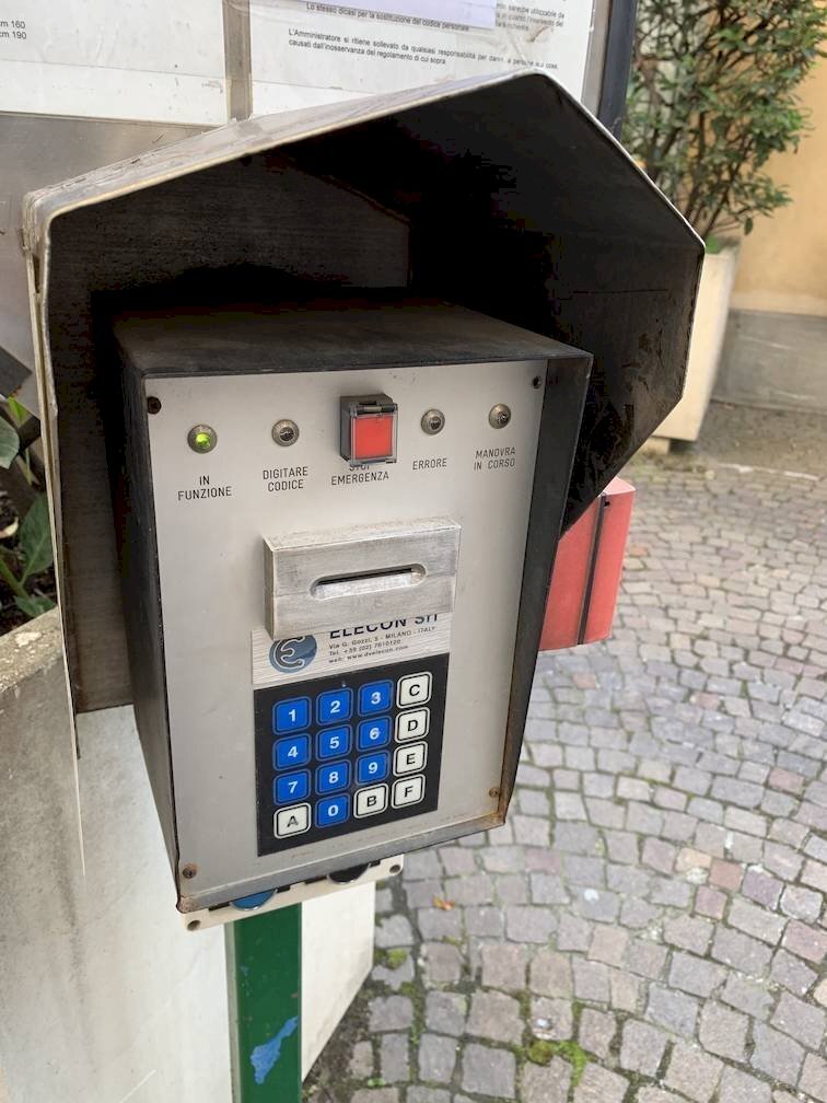 Foto 2 - Box via fara
 
11, Milano - foto 2