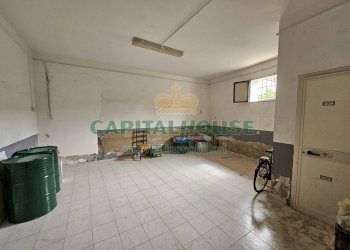 Foto 1 - Commercial Premises via perrone, Francolise - photo 1