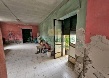 Foto 2 - Commercial Premises via perrone, Francolise - photo 2