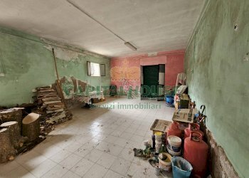 Foto 5 - Commercial Premises via perrone, Francolise - photo 5