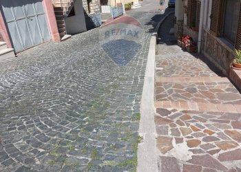 Edificio all\'aperto - Casa indipendente PIAZZA  ARIA VECCHIA
 
10, Minturno - foto 7