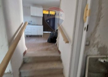 Scale - Casa indipendente PIAZZA  ARIA VECCHIA
 
10, Minturno - foto 8