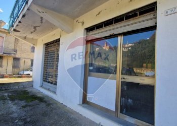 Terrazza - Locale Commerciale Minturno - foto 1