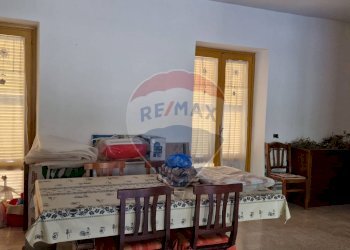 Sala da pranzo - Locale Commerciale Minturno - foto 3