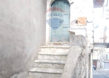 Scale - Appartamento Santi Cosma e Damiano - foto 2