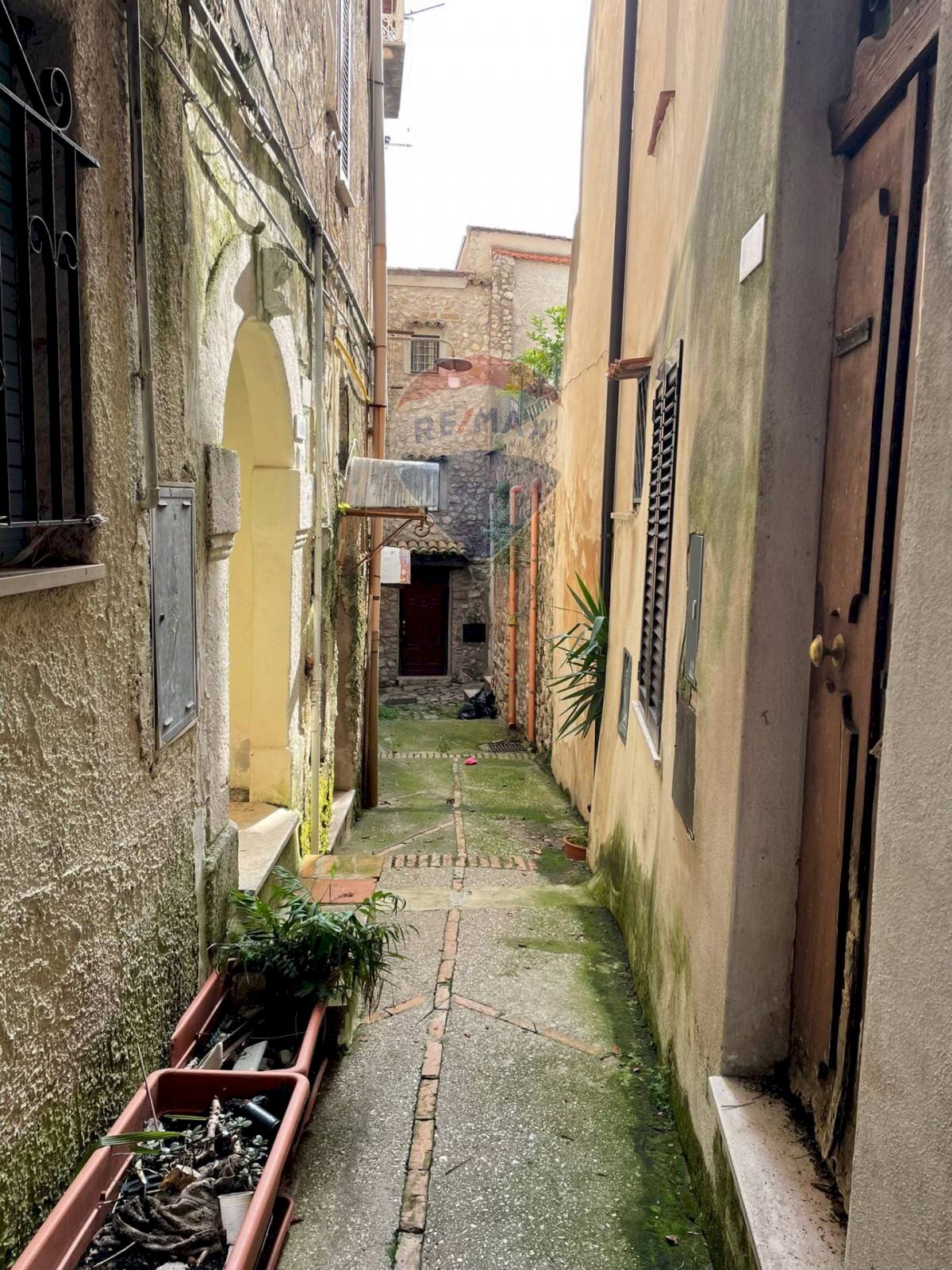 Giardino - Quadrilocale vico dario
 
33, Minturno - foto 2