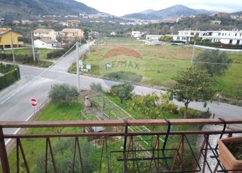 Vista delle montagne - Appartamento Castelforte - foto 3