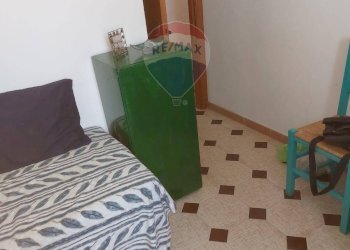 Camera / camera da letto - Three-room apartment Minturno - photo 11