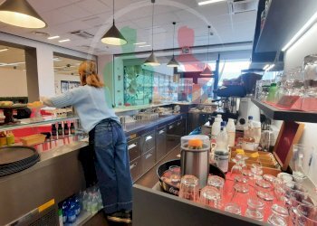 Foto 20 - Cafeteria - Cold Bar Via Buschetti
 
4, Chieri - photo 20