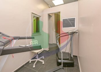 Foto 4 - Negozio Piazza Europa
12, Pont-Canavese - foto 4