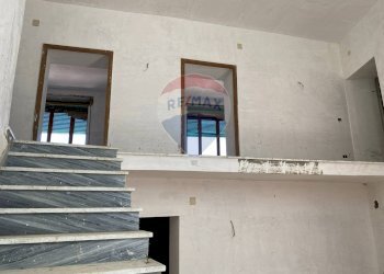 Scale - Casa indipendente Via Vico Olmo
 
snc, Colli a Volturno - foto 22