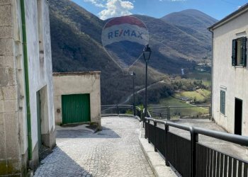 Vista delle montagne - Casa indipendente Via Vico Olmo
 
snc, Colli a Volturno - foto 40