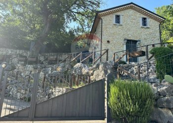 Casa all\'aperto - Rustico Campo
 
snc, Castel San Vincenzo - foto 16