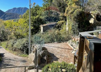 Giardino - Rustico Campo
 
snc, Castel San Vincenzo - foto 54