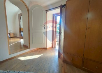 Camera / camera da letto - Trilocale Via Caracena
 
45, Villetta Barrea - foto 23