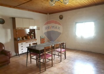 Sala da pranzo - Rustico Località Bella Veduta
 
1, Barrea - foto 2