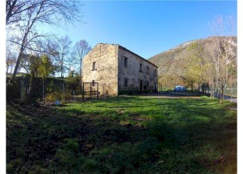 Casa all\'aperto - Rustic Località Sorgenti del Volturno
 
snc, Rocchetta a Volturno - photo 16