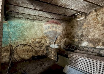 Cantina - Rustic Località Sorgenti del Volturno
 
snc, Rocchetta a Volturno - photo 43