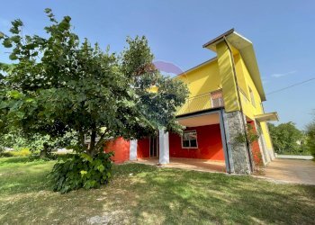 Casa all\'aperto - Independent house Via Strada Provinciale
 
11, Rocchetta a Volturno - photo 1