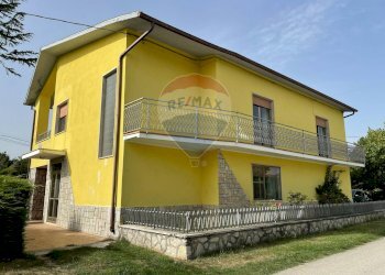 Casa all\'aperto - Independent house Via Strada Provinciale
 
11, Rocchetta a Volturno - photo 2