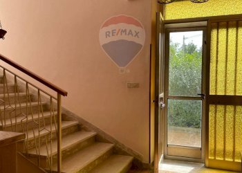 Scale - Independent house Via Strada Provinciale
 
11, Rocchetta a Volturno - photo 9