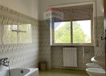 Bagno - Independent house Via Strada Provinciale
 
11, Rocchetta a Volturno - photo 68
