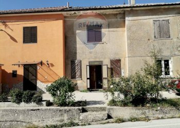 Casa all\'aperto - Independent house Via Pietransieri
 
3, Ateleta - photo 5