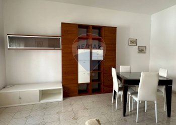 Sala da pranzo - Quadrilocale Via Giuseppe Mazzini
 
3, Rocchetta a Volturno - foto 15