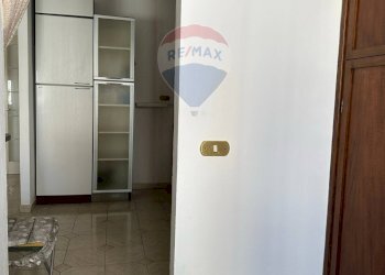 Hall / corridoio - Quadrilocale Via Giuseppe Mazzini
 
3, Rocchetta a Volturno - foto 23