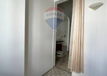 Hall / corridoio - Quadrilocale Via Giuseppe Mazzini
 
3, Rocchetta a Volturno - foto 25