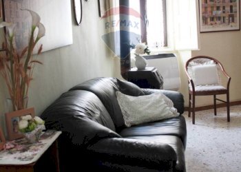 Soggiorno - Casa semi indipendente Piazza Vittorio Emanuele III
 
4, Castel San Vincenzo - foto 3