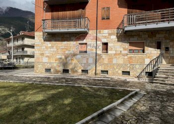 Edificio all\'aperto - Quadrilocale Via Roma, Villetta Barrea - foto 14