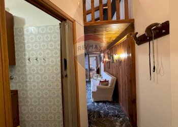 Hall / corridoio - Quadrilocale Via Roma, Villetta Barrea - foto 16