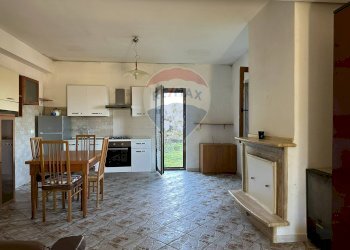 Cucina - Trilocale Via Leonardo Da Vinci, Montaquila - foto 1